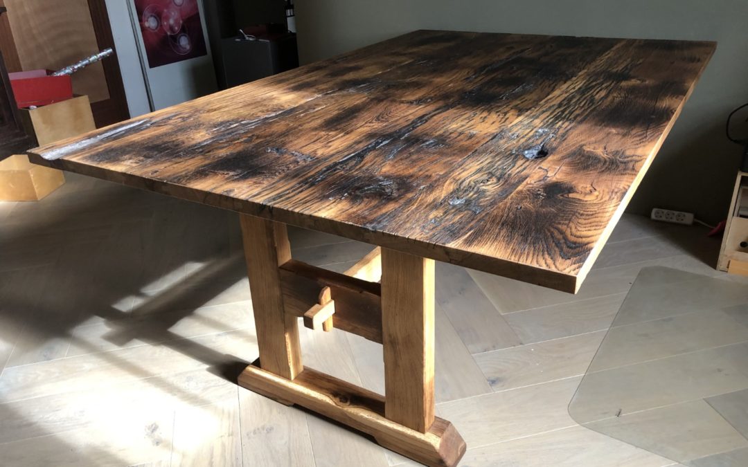 Tafel van barnwood